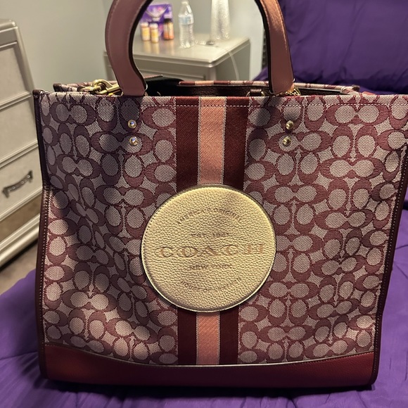 Coach set - Picture 12 of 13